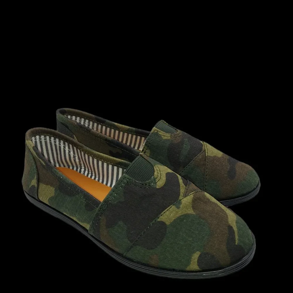 Forever Green Camouflage Flat Slip-on Loafers Women's Size 5